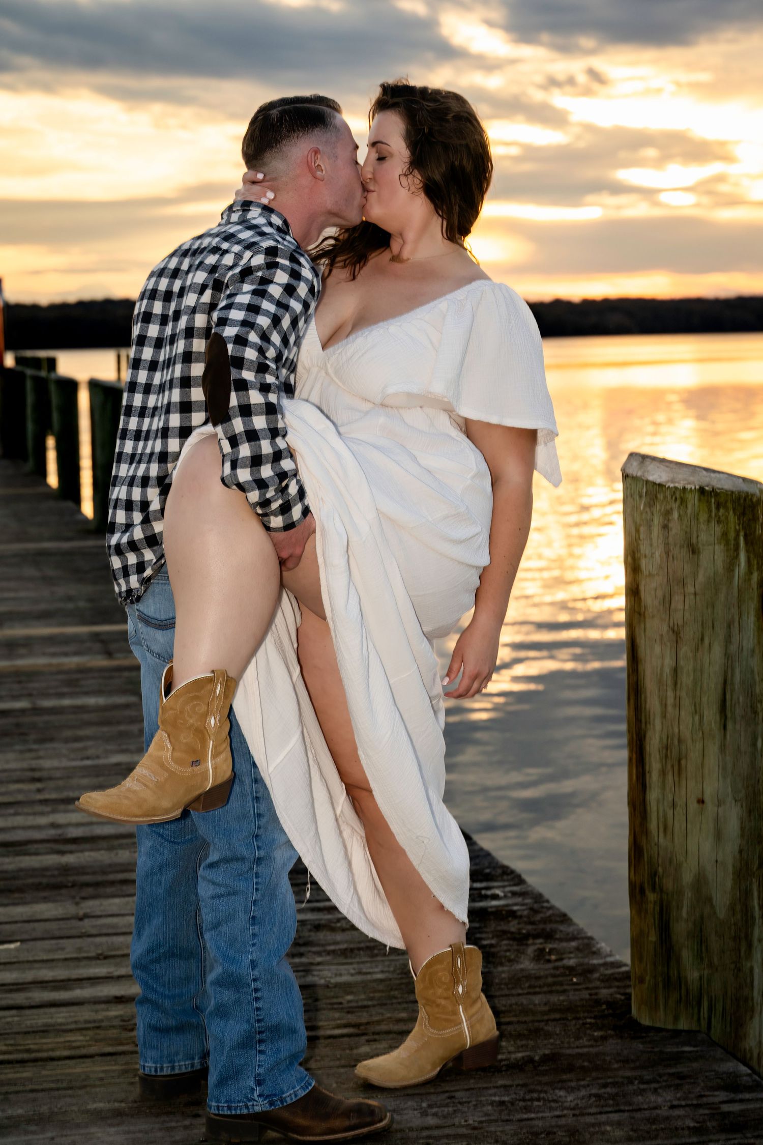 Jennifer Mummert wedding and elopement photography — a couple sharing a quiet moment by the water